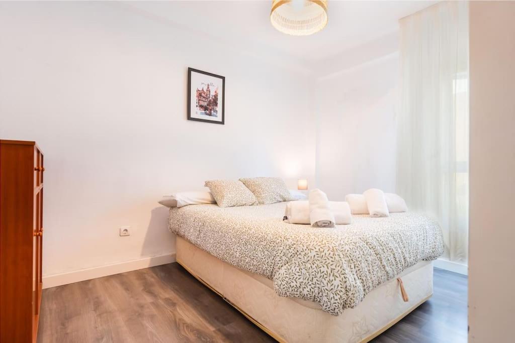 Appartement En Barrio Sevillano, Free Bus, Metro *